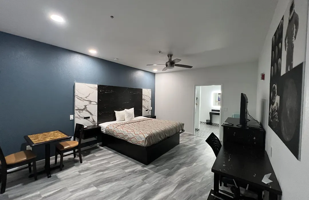 Grand Villa Inn Galleria-1
